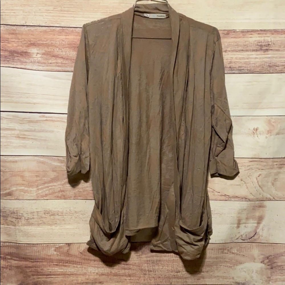 Maurices Ladies Burn Out Design Wrap w/ Pockets